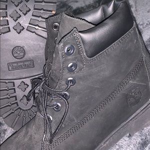 Black Timberlands (size 7y)